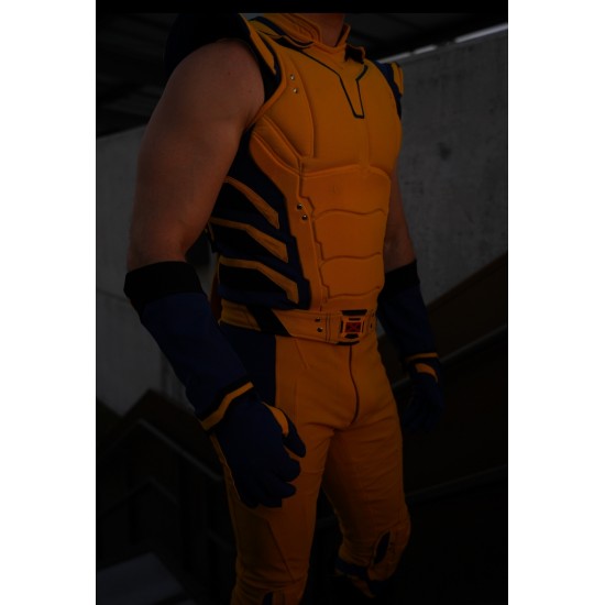 Deadpool 3 Wolverine suit